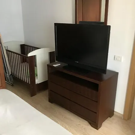 Beach Vibe Miraj 2 דירה